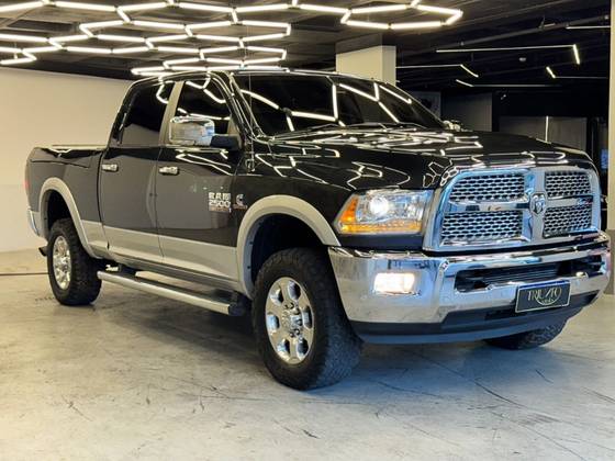 DODGE RAM 6.7 2500 LARAMIE 4X4 CD I6 TURBO DIESEL 4P AUTOMÁTICO